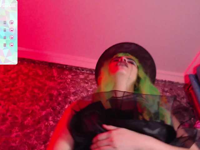 צילומי מסך משודרים caitlin-gomez