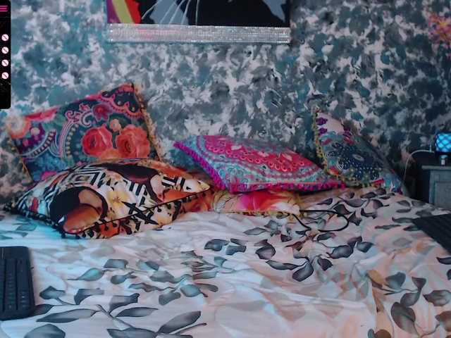 צילומי מסך משודרים caitlin-gomez