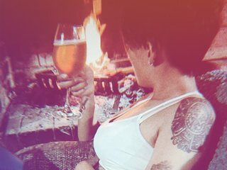 צ'אט וידאו ארוטי CalaNoir