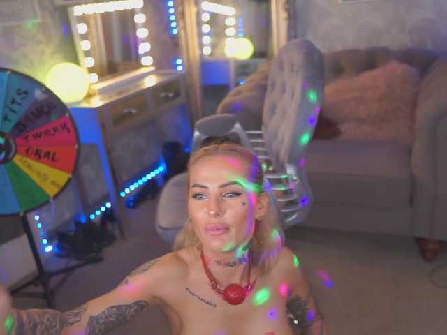 צילומי מסך משודרים CallMeBadGirl