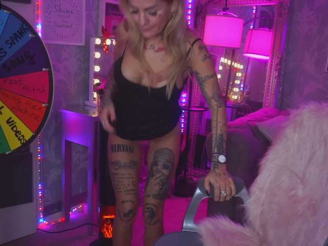 צילומי מסך משודרים CallMeBadGirl