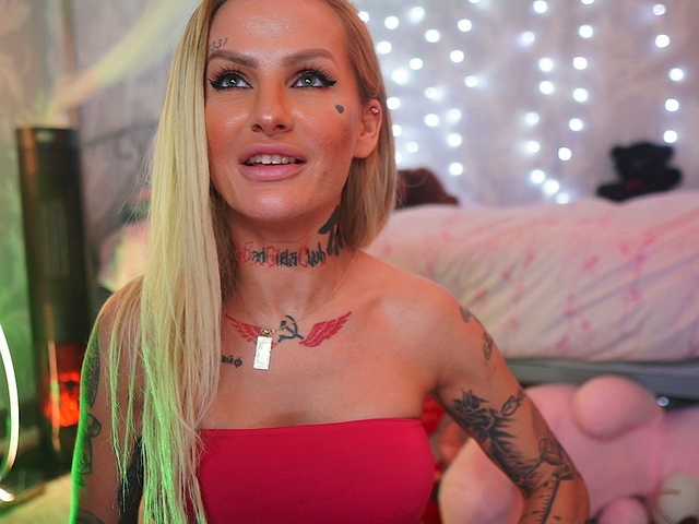 צילומי מסך משודרים CallMeBadGirl