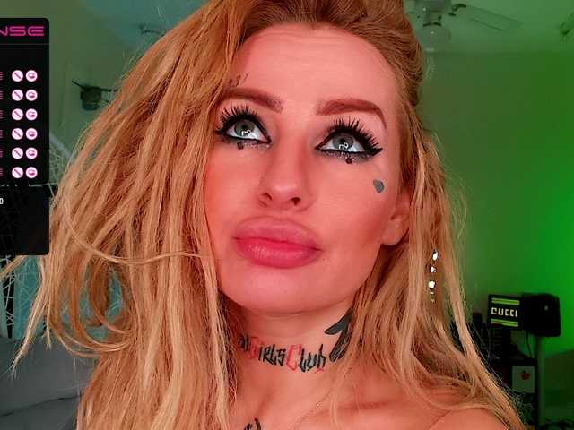 צילומי מסך משודרים CallMeBadGirl