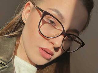 צ'אט וידאו ארוטי CallmeGinger