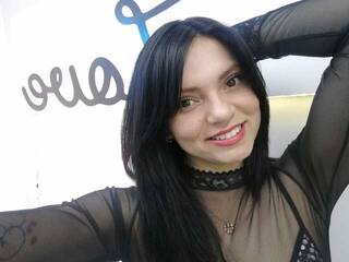 צ'אט וידאו ארוטי CamiCastillo