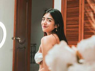 צ'אט וידאו ארוטי Camila18xxx