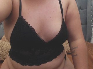 צ'אט וידאו ארוטי camilleblack01