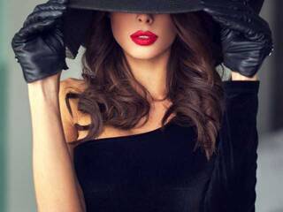 צ'אט וידאו ארוטי CamilleBonned