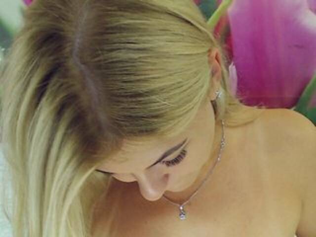 צילומי מסך משודרים CamomillaG