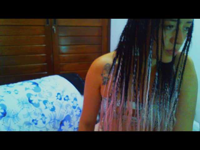 צילומי מסך משודרים Candy-hott