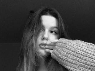 צ'אט וידאו ארוטי candy-mur