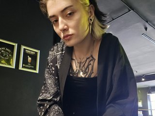 צ'אט וידאו ארוטי CandyLola