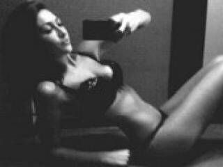 צ'אט וידאו ארוטי candyxd228