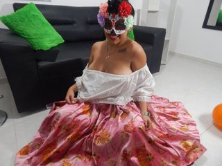 צ'אט וידאו ארוטי canelasweetie