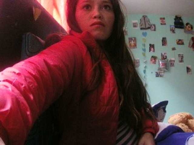 צילומי מסך משודרים canndy-grey