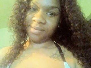 צ'אט וידאו ארוטי CaramelQT69