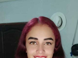 צ'אט וידאו ארוטי carito-torres