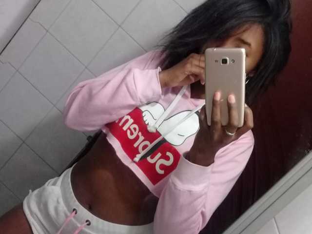 תמונה של הפרופיל carla-cortes