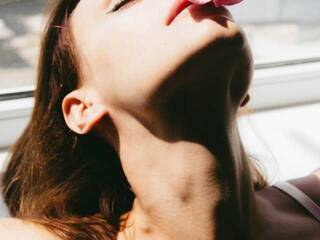 צ'אט וידאו ארוטי caroliinaass