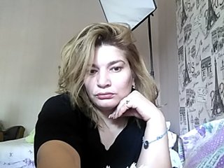 תמונות CarolinaHott Lovense on!hello! klick for live! tits 55/ dance 45/ all sweet in pvt and groop! OhMiBod on!