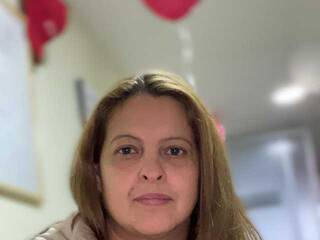 צ'אט וידאו ארוטי Caroline-cm