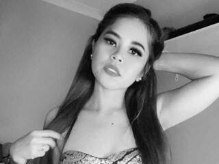 צ'אט וידאו ארוטי CassidyLulu1