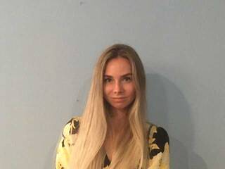 צ'אט וידאו ארוטי Casy-Blake