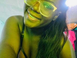 צ'אט וידאו ארוטי catalella-hot