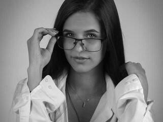 צ'אט וידאו ארוטי cathyheaven18