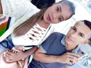 צ'אט וידאו ארוטי caylinarthur