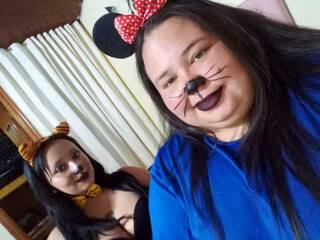 צ'אט וידאו ארוטי Celeste-Cory