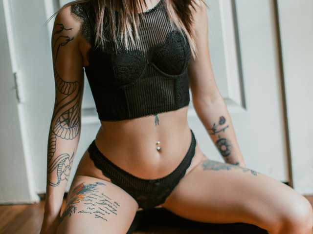 תמונה של הפרופיל celeste-tay