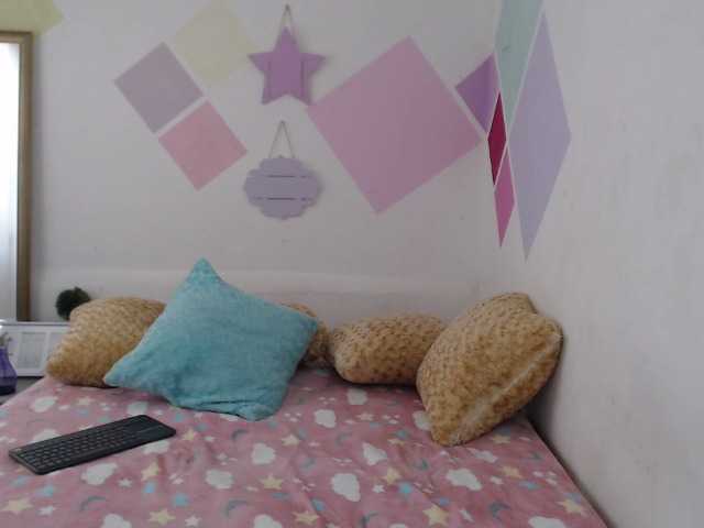 צילומי מסך משודרים CelesteColins