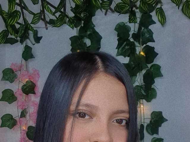 תמונה של הפרופיל celestee-adamss