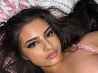 צ'אט וידאו ארוטי Celinelovely