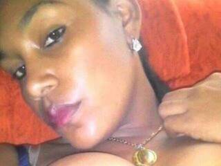 צ'אט וידאו ארוטי chanelsexx