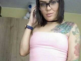 צ'אט וידאו ארוטי chantall-1