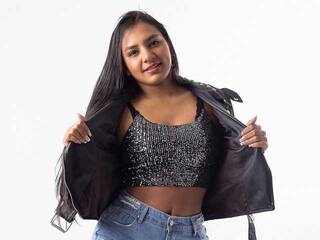 צ'אט וידאו ארוטי CharlotteBlak