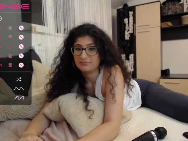 צילומי מסך משודרים CharmingElla