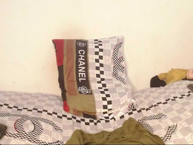 צילומי מסך משודרים CHEATING-HOUSEWIFE