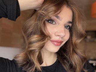 צ'אט וידאו ארוטי StrawberryGirl