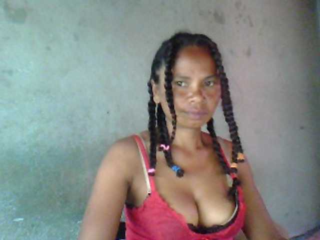 צילומי מסך משודרים cheri-coco