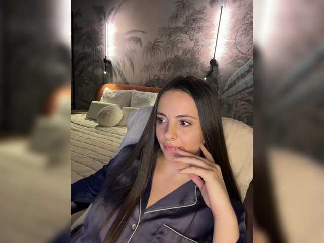 תמונות Cherry_s Inst _mylina___ I don’t completely undress in the general chat. I perform actions from the menu one at a time. Tokens in private messages are not considered