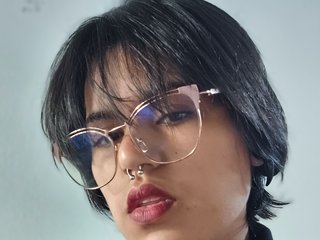 צ'אט וידאו ארוטי CherryAangela