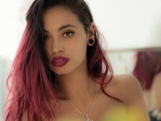 צ'אט וידאו ארוטי cherryblack1