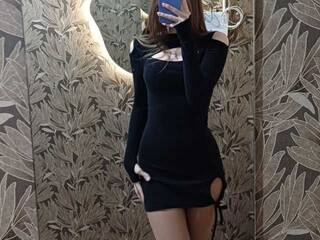 צ'אט וידאו ארוטי Cherrykissmenow