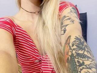 צ'אט וידאו ארוטי cherrypie3x