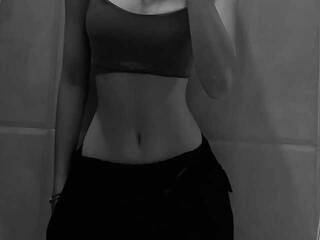 צ'אט וידאו ארוטי cheryyyyay