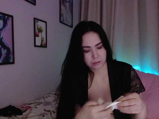 תמונות ChiaRose Pussy Play 180 tok!! #cum #shy #new #feet #teen