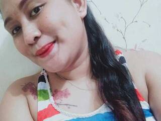 צ'אט וידאו ארוטי chinitaSTEPH